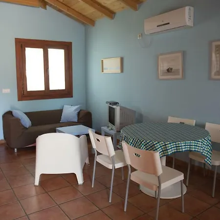 Cabanas Canovas Sierra Norte Sevilla Сasa de vacaciones Constantina